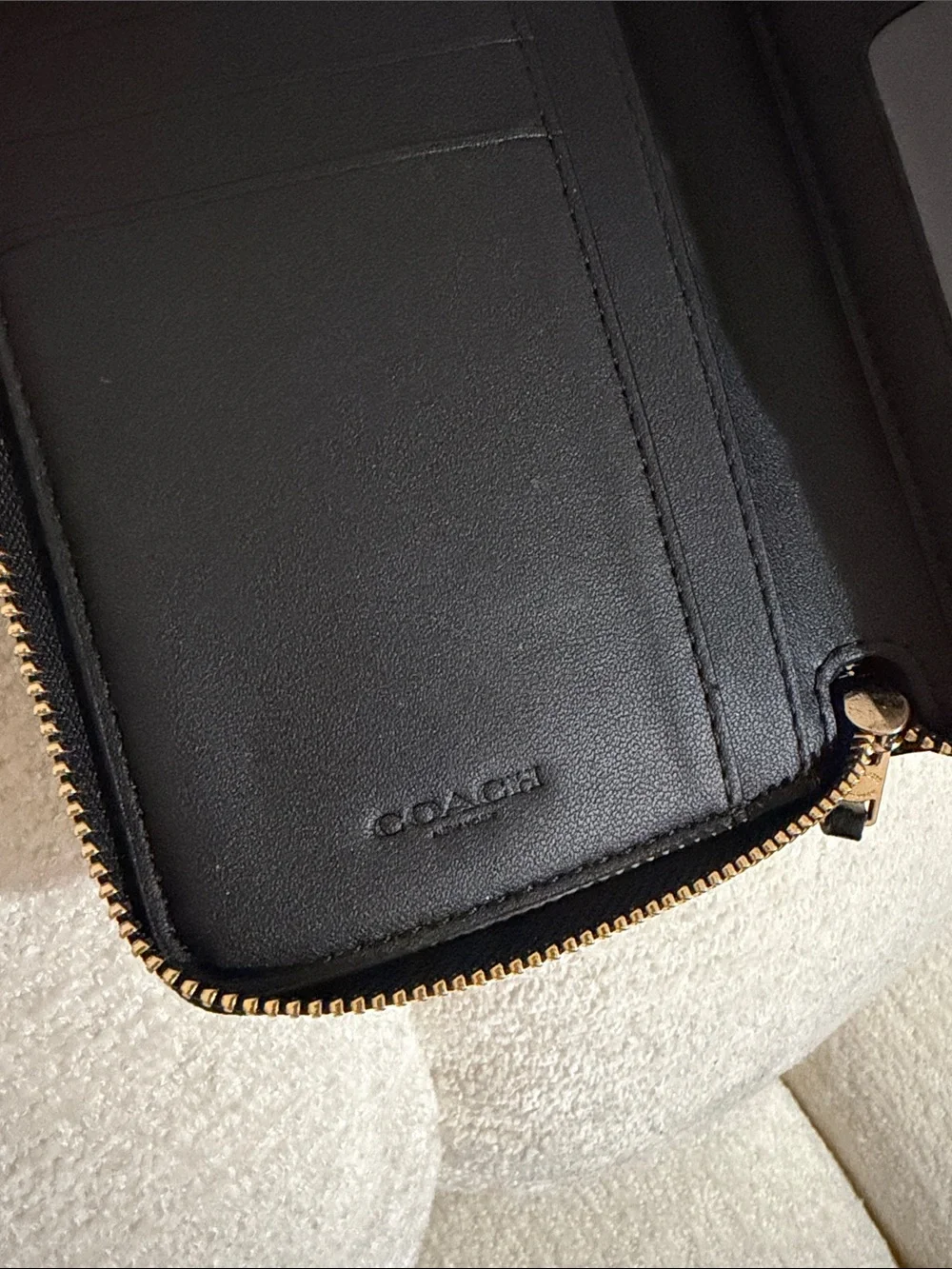 Coach Black Pebbled Leather Zip Wallet - Picture 9 of 9